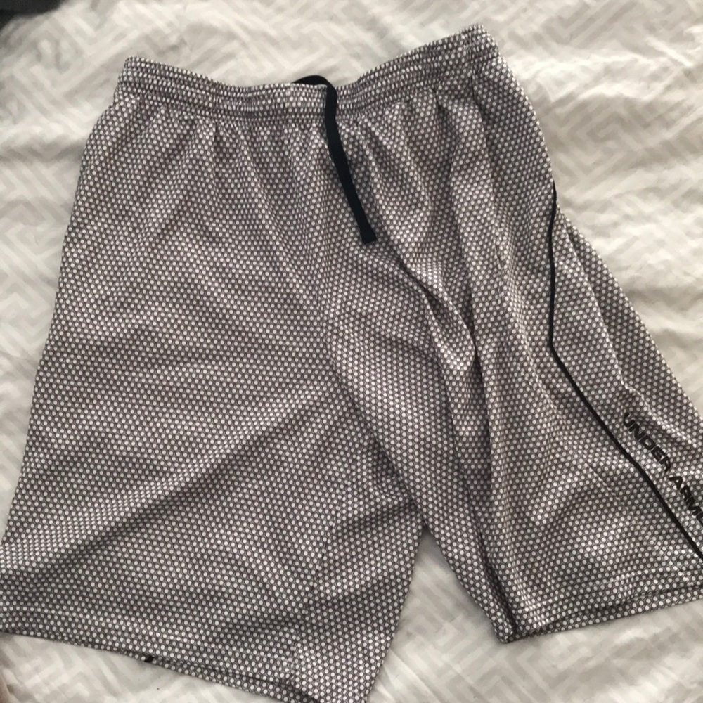 Men’s large Under Armour shorts